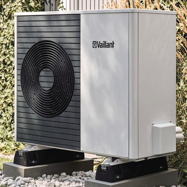 Vaillant 7kW AROTHERM plus Monobloc Heat Pump - With Interface